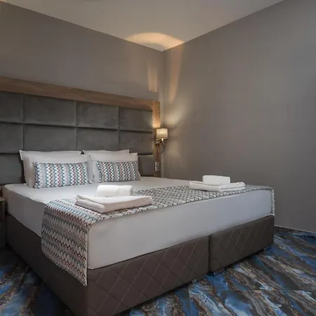 Aparthotel Arizona Del Mar 4*